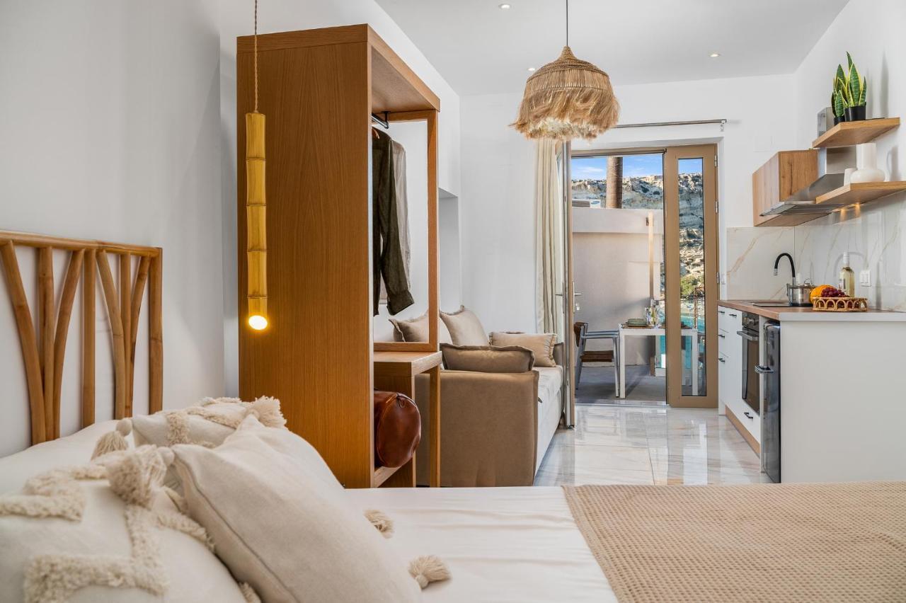 La 1 Apartment